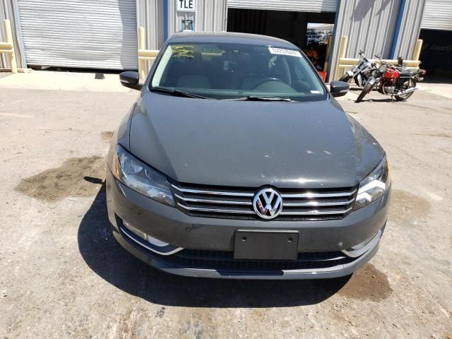 2014 Volkswagen Passat SE