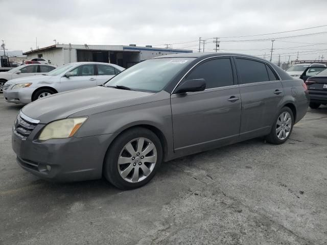 2005 Toyota Avalon XL