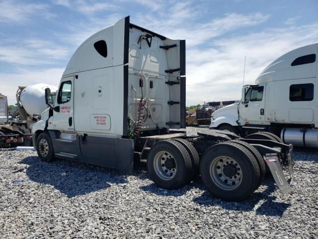 2013 Freightliner Cascadia 125