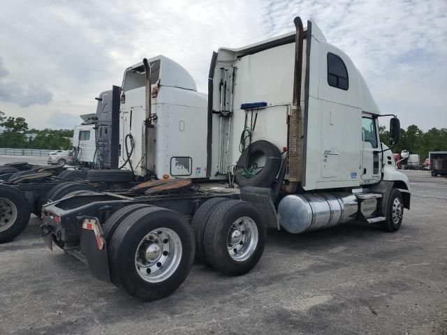 2016 Mack 600 CXU600