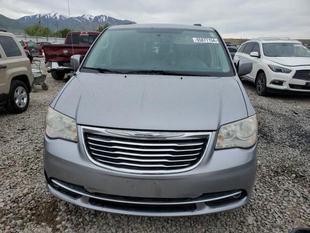 2013 Chrysler Town & Country Touring