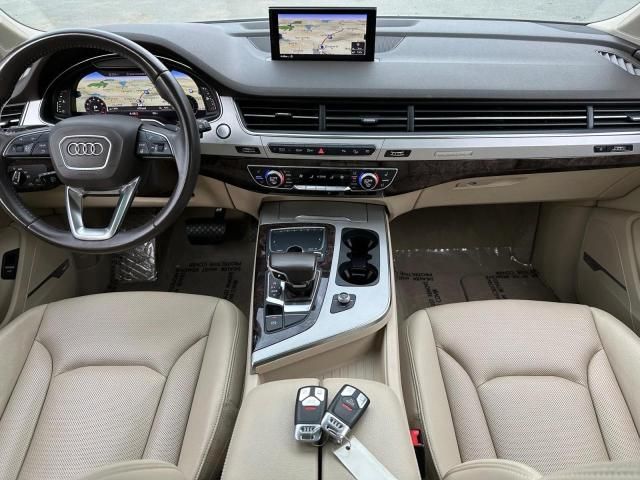 2019 Audi Q7 Premium Plus