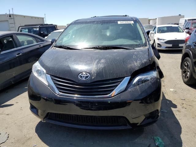 2012 Toyota Sienna LE