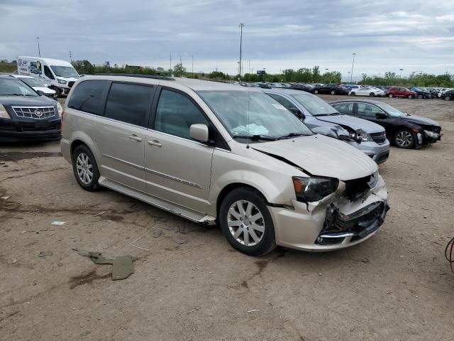 2013 Chrysler Town & Country Touring