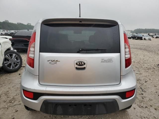 2013 KIA Soul +