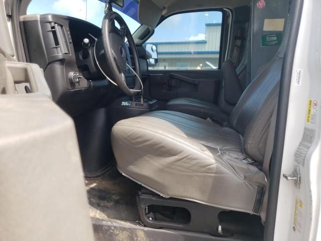 2016 GMC Savana G3500