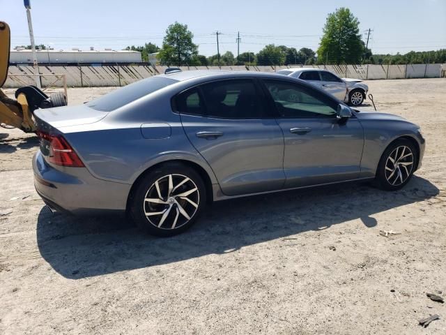 2019 Volvo S60 T6 Momentum