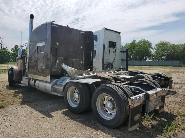 2016 Peterbilt 389