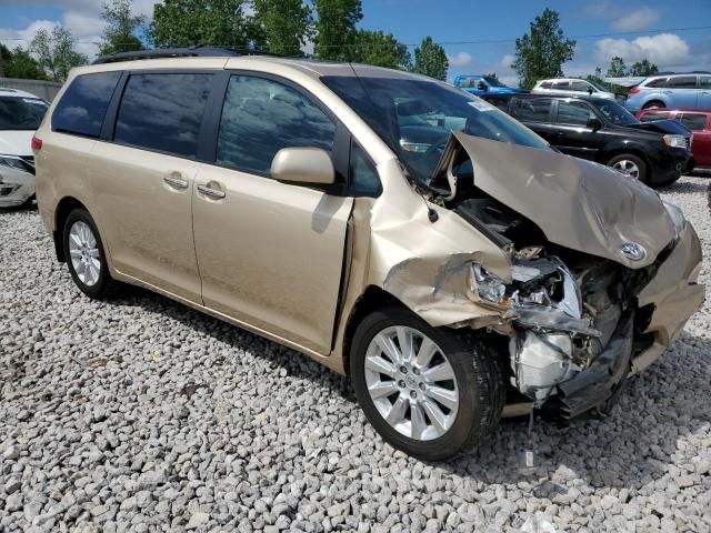 2014 Toyota Sienna XLE