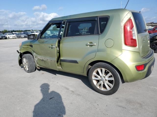 2013 KIA Soul +