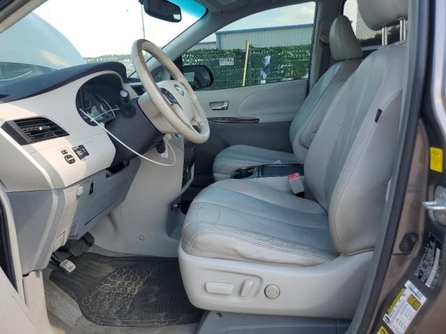 2011 Toyota Sienna XLE