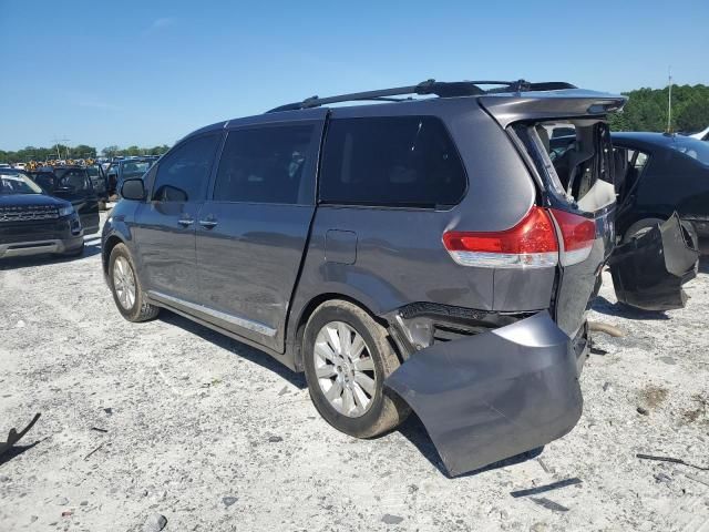 2011 Toyota Sienna XLE