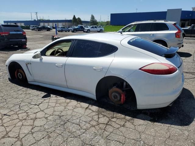 2012 Porsche Panamera 2