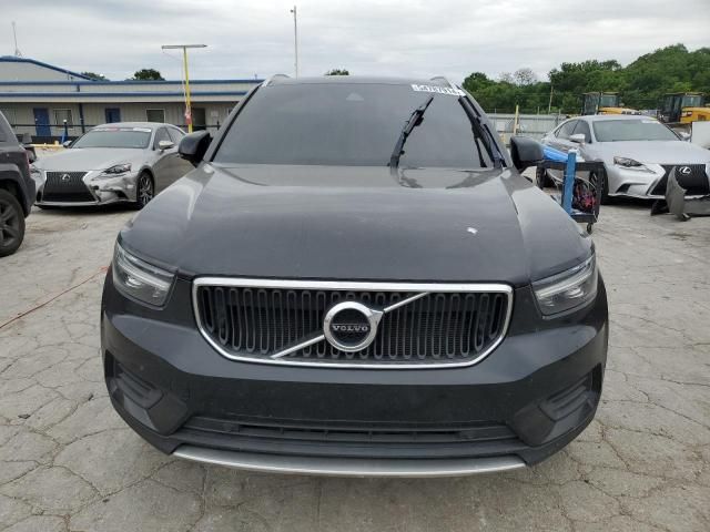 2019 Volvo XC40 T5 Momentum