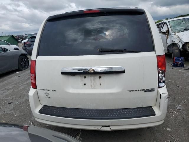 2009 Chrysler Town & Country Touring