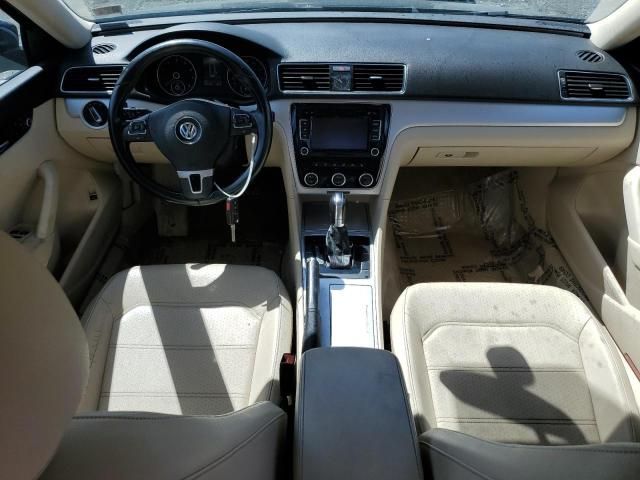 2012 Volkswagen Passat SE