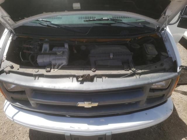 2001 Chevrolet Express Cutaway G3500