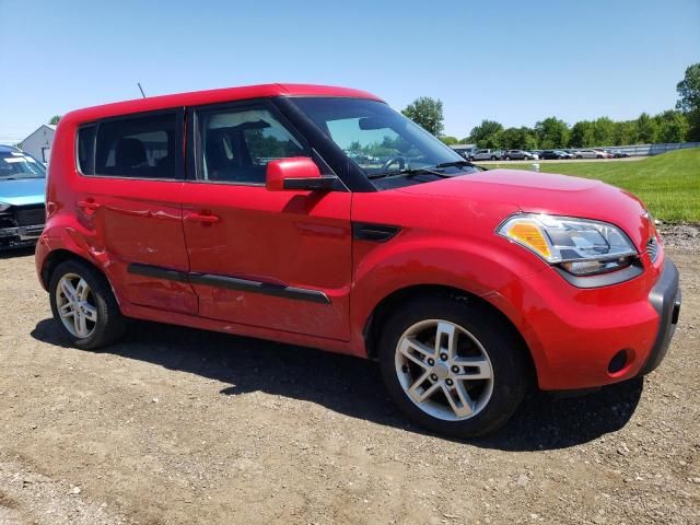 2011 KIA Soul +