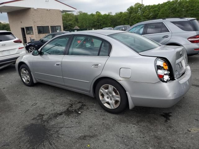 2004 Nissan Altima Base