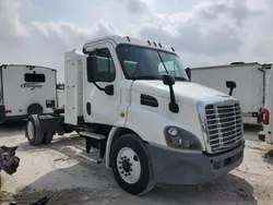 Salvage trucks for sale at Houston, TX auction: 2014 Freightliner Cascadia 113