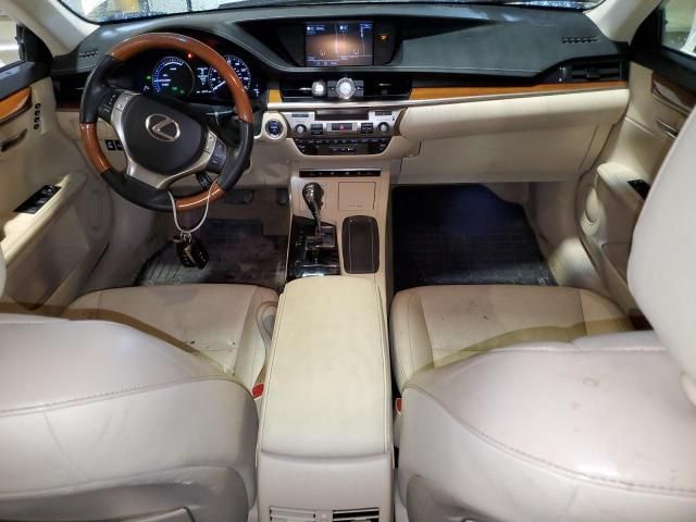 2015 Lexus ES 300H