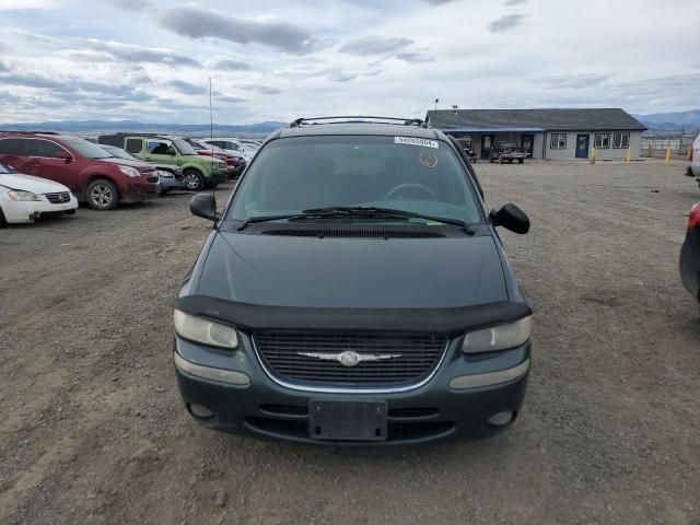 2000 Chrysler Town & Country LX