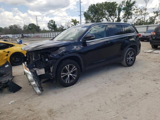 2019 Toyota Highlander LE