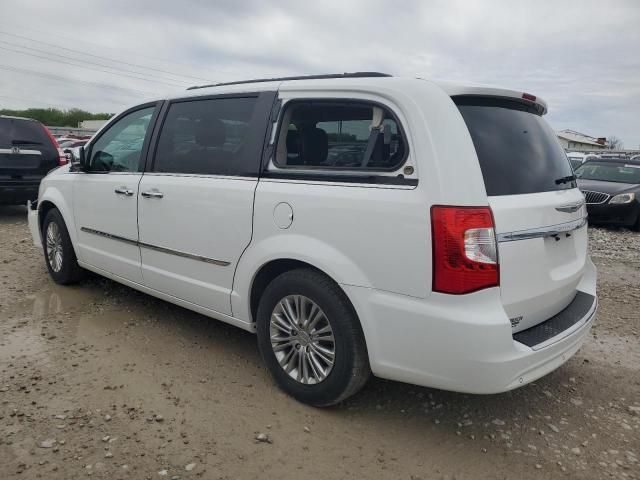 2015 Chrysler Town & Country Touring L