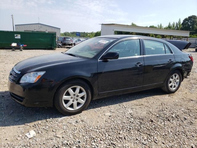 2005 Toyota Avalon XL