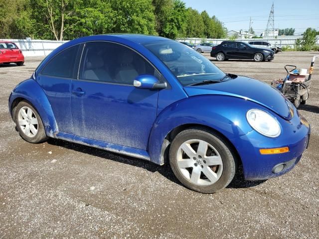 2007 Volkswagen New Beetle 2.5L Luxury