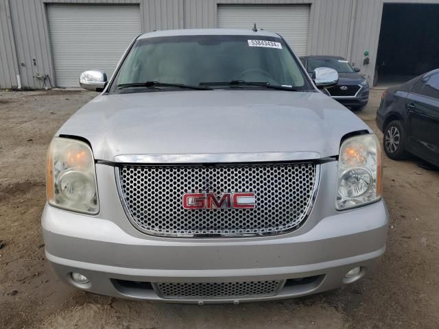 2013 GMC Yukon XL C1500 SLT