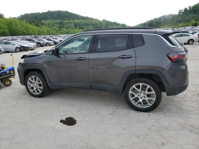 2023 Jeep Compass Latitude LUX