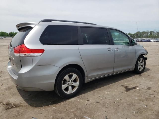 2011 Toyota Sienna LE