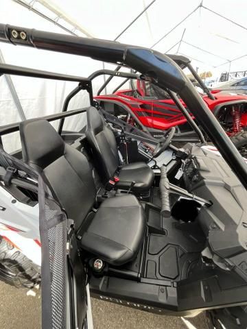 2022 Polaris RZR 200 EFI