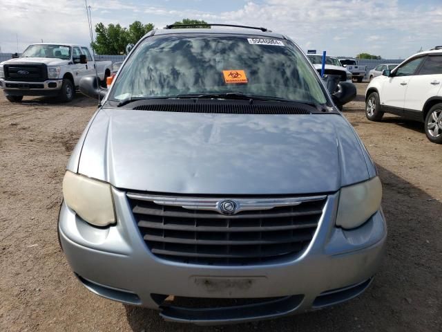 2006 Chrysler Town & Country Touring