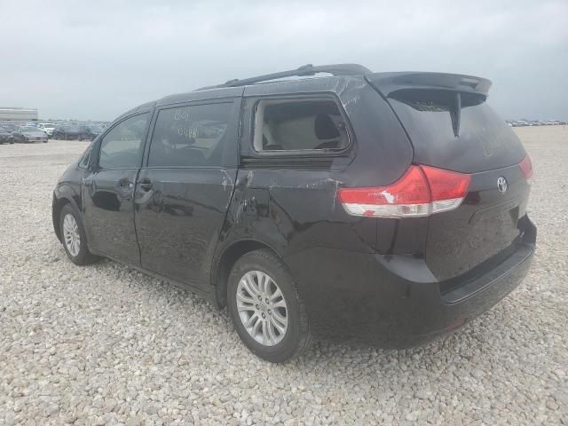 2013 Toyota Sienna XLE