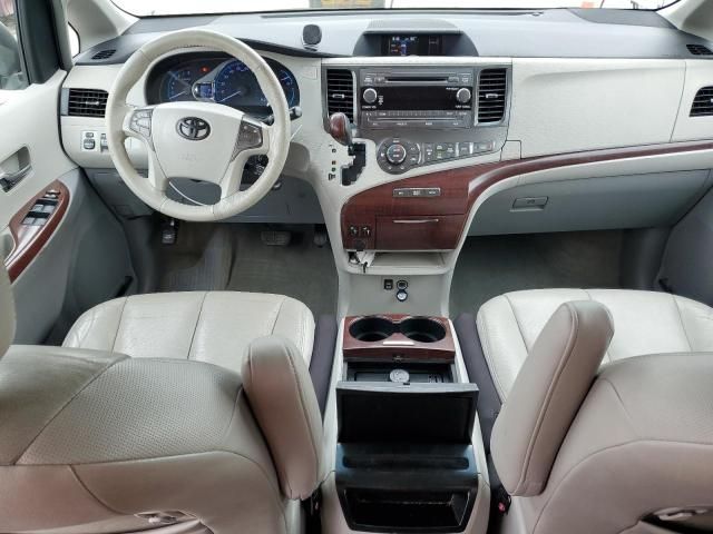 2012 Toyota Sienna XLE