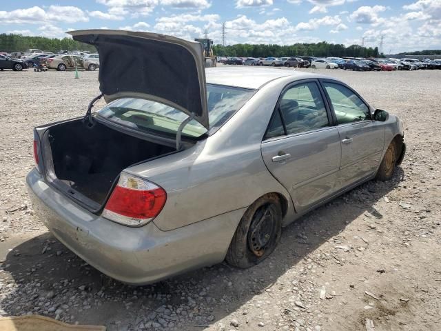 2005 Toyota Camry LE