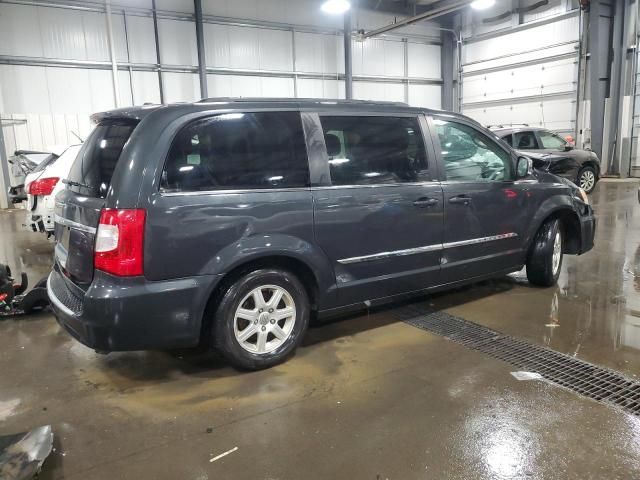 2012 Chrysler Town & Country Touring L