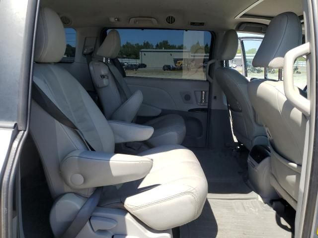 2012 Toyota Sienna XLE