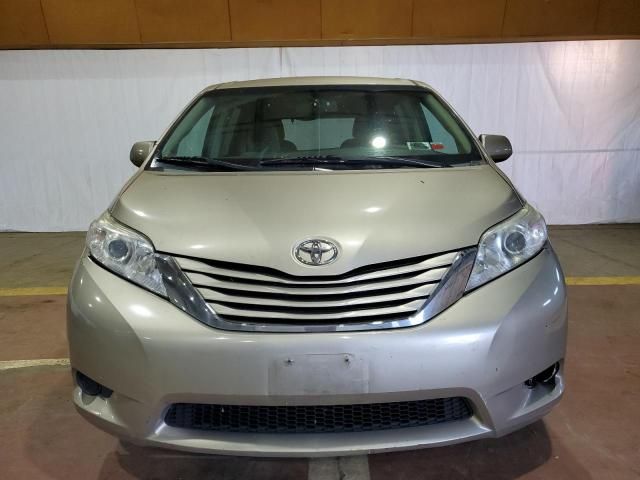 2015 Toyota Sienna LE