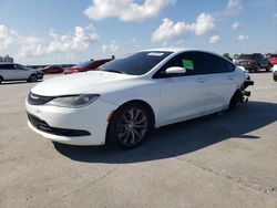 Chrysler Vehiculos salvage en venta: 2015 Chrysler 200 S