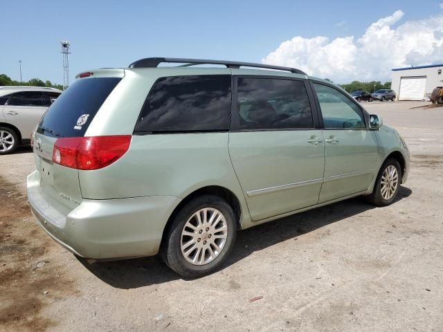 2008 Toyota Sienna XLE