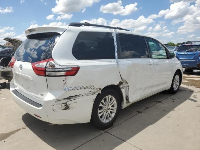 2015 Toyota Sienna XLE