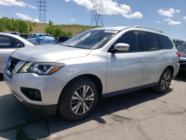 2020 Nissan Pathfinder SV