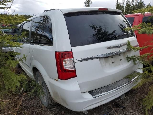 2015 Chrysler Town & Country Touring L