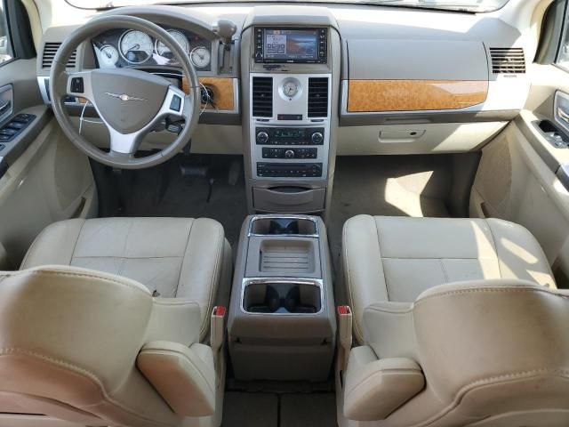 2008 Chrysler Town & Country Limited