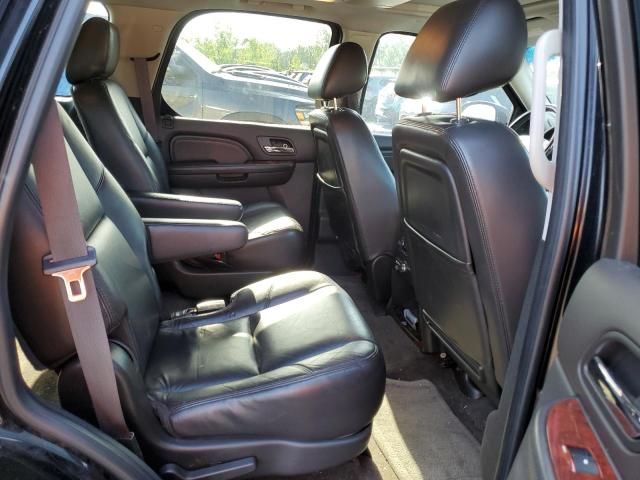 2011 Cadillac Escalade Luxury