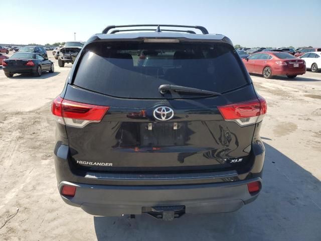 2017 Toyota Highlander SE