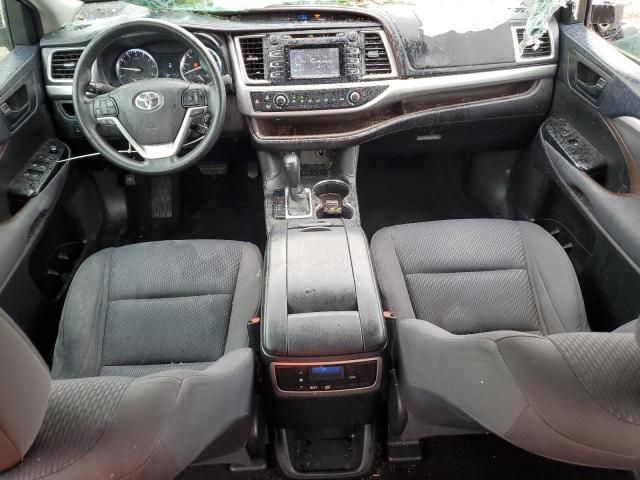 2016 Toyota Highlander LE